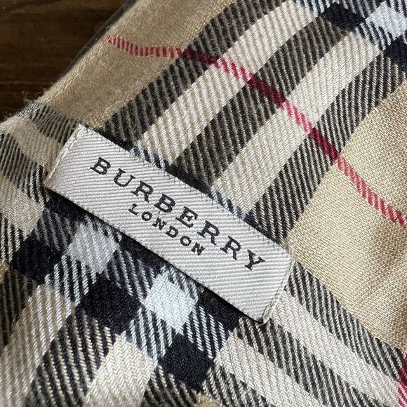 BURBERRY London Large Cashmere Silk Blend Heritage Check Scarf Sarong Cover-up - Picture 1 of 4